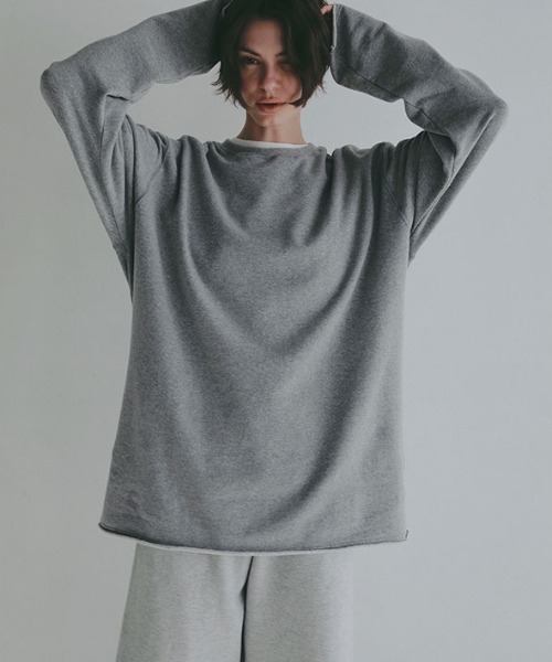 ETRE TOKYO（エトレトウキョウ）の「カットオフソフトスウェットシャツ（スウェット・レディース・グレー/ホワイト/ネイビー・FREE）」の2枚目の写真