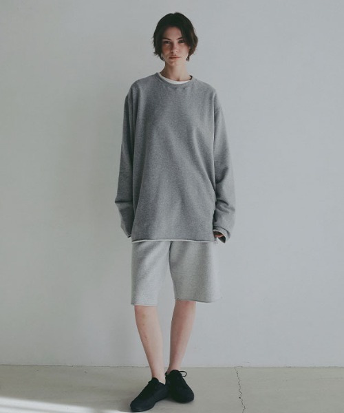 ETRE TOKYO（エトレトウキョウ）の「カットオフソフトスウェットシャツ（スウェット・レディース・グレー/ホワイト/ネイビー・FREE）」の6枚目の写真