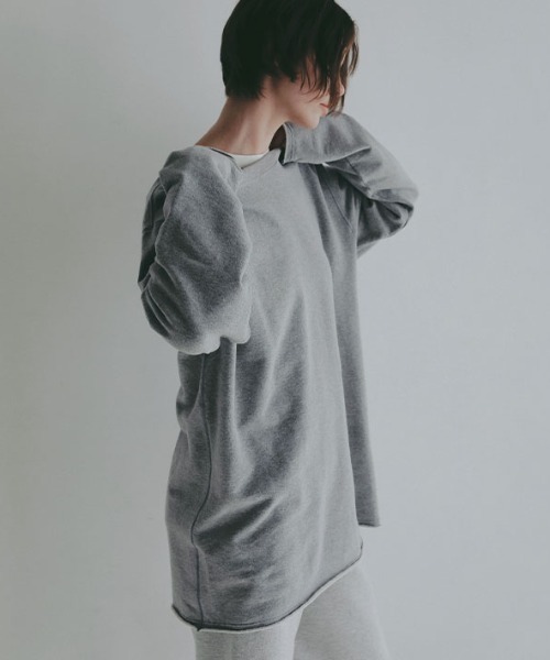 ETRE TOKYO（エトレトウキョウ）の「カットオフソフトスウェットシャツ（スウェット・レディース・グレー/ホワイト/ネイビー・FREE）」の8枚目の写真