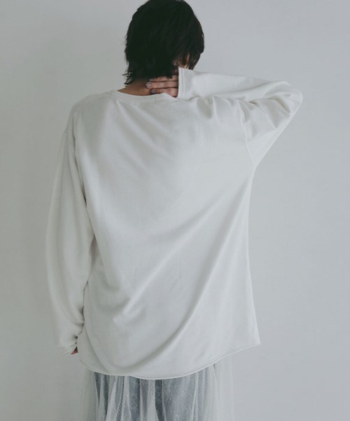 ETRE TOKYO（エトレトウキョウ）の「カットオフソフトスウェットシャツ（スウェット・レディース・グレー/ホワイト/ネイビー・FREE）」の16枚目の写真