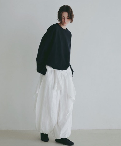 ETRE TOKYO（エトレトウキョウ）の「カットオフソフトスウェットシャツ（スウェット・レディース・グレー/ホワイト/ネイビー・FREE）」の5枚目の写真