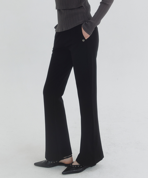 MICANE(ミケーネ)の「ブリナセミフレアスラックス(スラックス・レディース・ブラック・MEDIUM/LARGE/X-LARGE/SMALL/XX-LARGE/X-SMALL)」の2枚目の写真