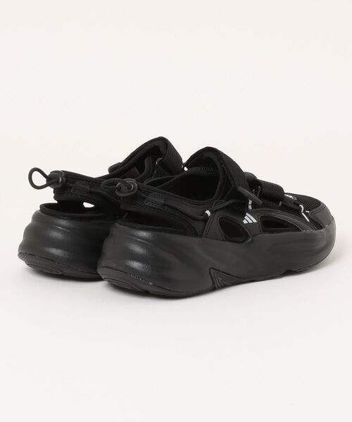adidas(アディダス)の「【adidas】OZWAVE SANDAL(サンダル・レディース・ブラック×シルバー・22.5cm/23.5cm/24.5cm/25.5cm)」の2枚目の写真