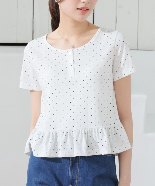 Honeys(ハニーズ)の「裾フリルヘンリートップス(Tシャツ/カットソー・レディース・ホワイト系その他/グレー系その他/ピンク系その他/ネイビー系・L/M/S)」の6枚目の写真