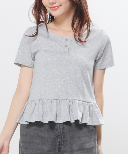 Honeys(ハニーズ)の「裾フリルヘンリートップス(Tシャツ/カットソー・レディース・ホワイト系その他/グレー系その他/ピンク系その他/ネイビー系・L/M/S)」の13枚目の写真