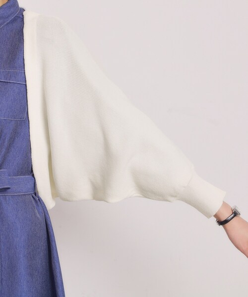 ITS'DEMO（イッツデモ）の「【UVケア／毛玉防止／手洗い可】ニットボレロ（カーディガン/ボレロ・レディース・ネイビー/オフホワイト/ブラック/サンドベージュ・00）」の16枚目の写真
