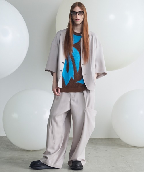 MAISON SPECIAL(メゾンスペシャル)の「《UNISEX》Linen Mix Slab Standout Lapel Prime-Over Cropped-sleeve Shirt Jacket/リネンミックススラブスタンドアウトラペルプライムオーバークロップドスリーブシャツジャケット【MAISON SPECIAL/メゾンスペシャル】■セットアップ対応■(シャツ/ブラウス・メンズ・ブラック/チャコールグレー/グレイッシュベージュ・2/1/0)」の5枚目の写真