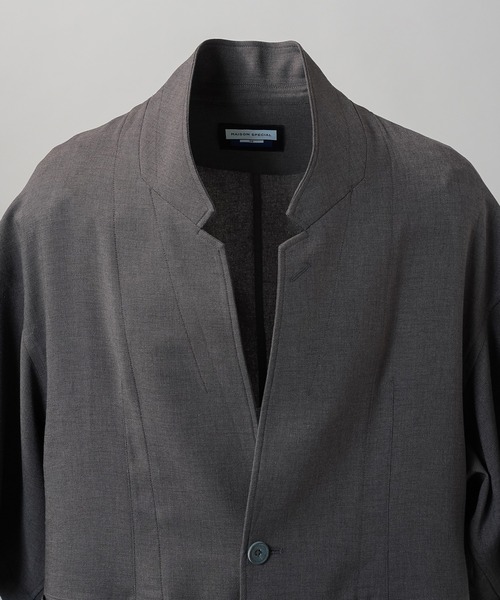 MAISON SPECIAL(メゾンスペシャル)の「《UNISEX》Linen Mix Slab Standout Lapel Prime-Over Cropped-sleeve Shirt Jacket/リネンミックススラブスタンドアウトラペルプライムオーバークロップドスリーブシャツジャケット【MAISON SPECIAL/メゾンスペシャル】■セットアップ対応■(シャツ/ブラウス・メンズ・ブラック/チャコールグレー/グレイッシュベージュ・2/1/0)」の21枚目の写真