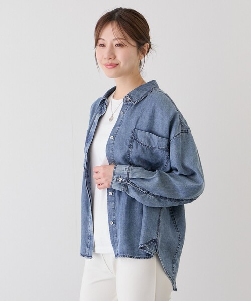 Jayro（ジャイロ）の「パウダーシルクデニムブラウス（シャツ/ブラウス・レディース・サックスブルー/ブラック系その他/グレー/ホワイト系その他/ブルー系その他2・FREE）」の7枚目の写真