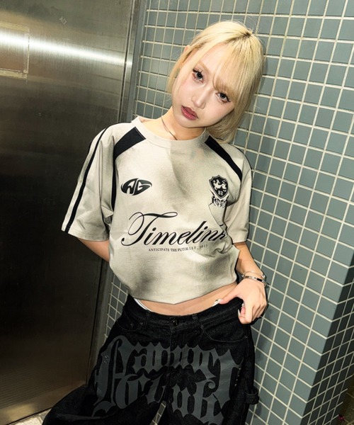 A'gem(エージェム)の「A'GEM/9 × .kom 『A'gem/エージェム』 切り替え加工Tシャツ(Tシャツ/カットソー・メンズ・グレー系その他/ブラック/ピンク・M/L)」の2枚目の写真