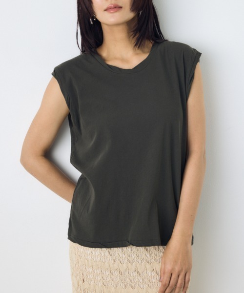 AZUL by moussy(アズールバイマウジー)の「ドライタッチツイストネックタンクトップ(タンクトップ・レディース・ライム/ライトブラック/オフホワイト/ピンク・MEDIUM/SMALL)」の2枚目の写真