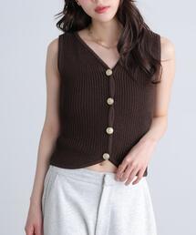 ◆〈MFM〉エンブレムボタン変形Vネックノースリニット