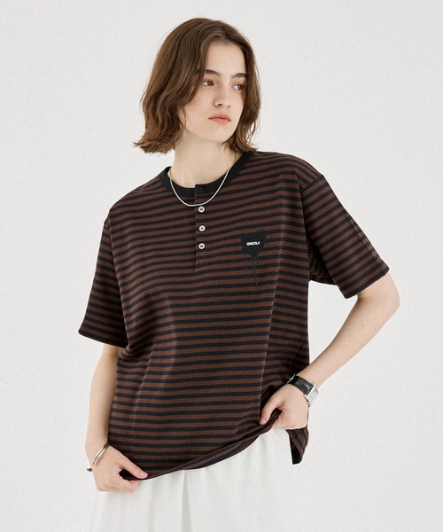 ONCILY(オンシェリー)の「ASSORT HEART LOGO HENLEY TEE / アソートハートロゴヘンリーTシャツ(Tシャツ/カットソー・メンズ・レッド/グレー/ブラック/ピンク/ブラック系その他・SMALL/LARGE/MEDIUM)」の16枚目の写真