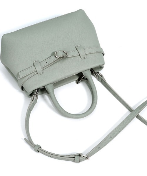 NiiNa(ニーナ)の「【 NiiNa / ニーナ 】高品質牛革 2way ラグジュアリー ハンドバッグ(ハンドバッグ・レディース・ブラウン・FREE)」の10枚目の写真