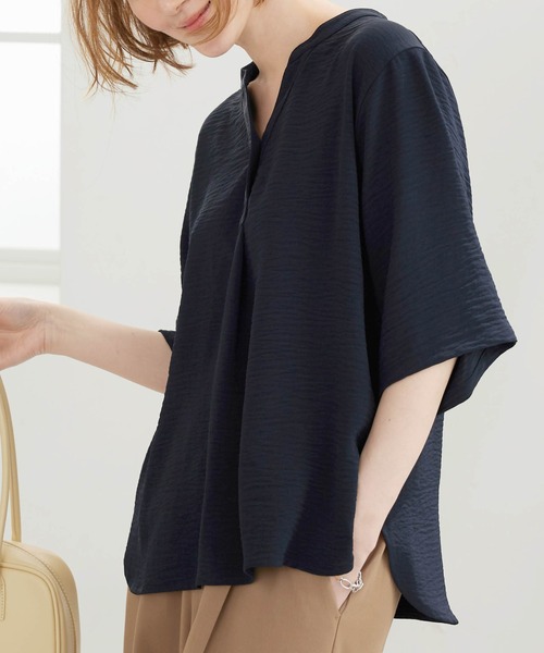 BELLUNA PLUS(ベルーナ)の「お手入れ楽々!スキッパーブラウス(シャツ/ブラウス・レディース・ネイビー/ターコイズブルー・MEDIUM/X-LARGE/LARGE)」の1枚目の写真