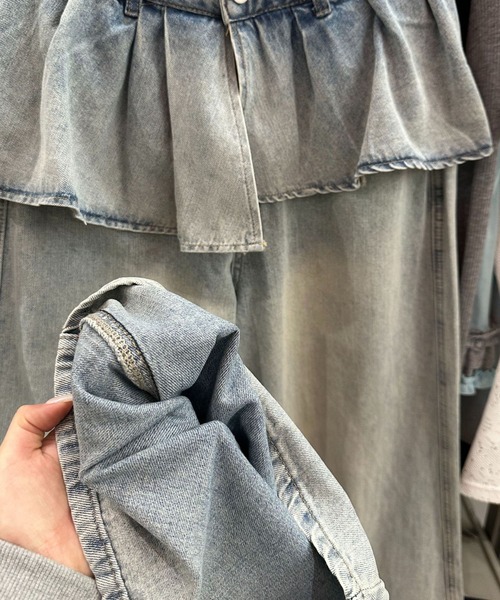 meJane(ミージェーン)の「フリルドッキング ワイドデニムパンツ(デニムパンツ・レディース・ブルー・L/M/S)」の12枚目の写真