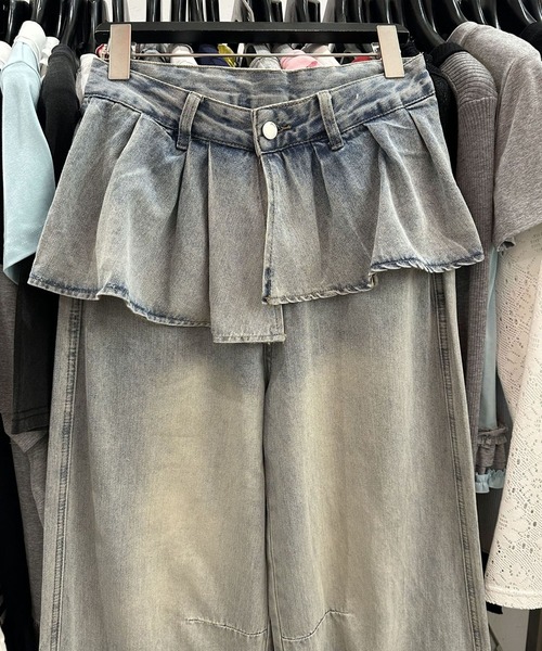 meJane(ミージェーン)の「フリルドッキング ワイドデニムパンツ(デニムパンツ・レディース・ブルー・L/M/S)」の9枚目の写真