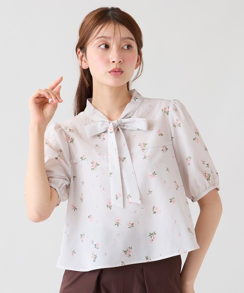 Rose Tiara(ローズティアラ)の「小花プリントパフスリーブ ブラウス(シャツ/ブラウス・レディース・ブラウン/ベージュ・42/46/38)」の9枚目の写真