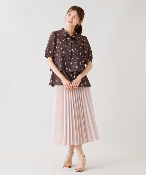 Rose Tiara(ローズティアラ)の「小花プリントパフスリーブ ブラウス(シャツ/ブラウス・レディース・ブラウン/ベージュ・42/46/38)」の18枚目の写真