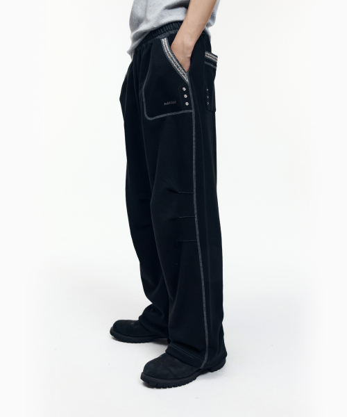 AAKAM(アーカム)の「Knee Pin-Tuck Ethnic Sweatpants (Black)(スウェットパンツ・レディース・その他・1/2)」の10枚目の写真