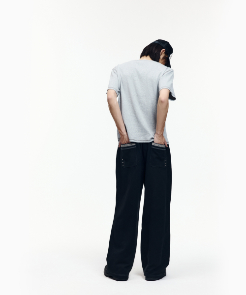 AAKAM(アーカム)の「Knee Pin-Tuck Ethnic Sweatpants (Black)(スウェットパンツ・レディース・その他・1/2)」の6枚目の写真