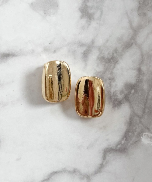 yu-ka(ユーカ)の「YU-KA:スクエアプレート ボリュームイヤリング Square Plate Volume Earrings(イヤリング・レディース・シルバー/ゴールド・FREE)」の5枚目の写真