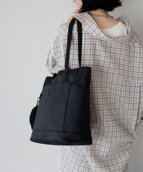 &MARKS(アンドマークス)の「N29【軽量/ポーチ付き】ナイロンエブリトート(トートバッグ・レディース・ブラック/パープル/ベージュ/グリーン・FREE)」の13枚目の写真