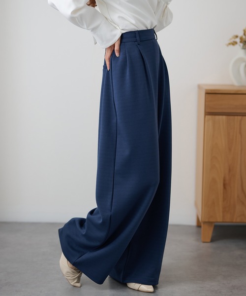 DAYRA(デイラ)の「ダブルタック ストレッチ ベルトループ付き ワイド パンツ(Tシャツ/カットソー・レディース・ダークグレー/ネイビー/ブラック・160/165/155)」の19枚目の写真