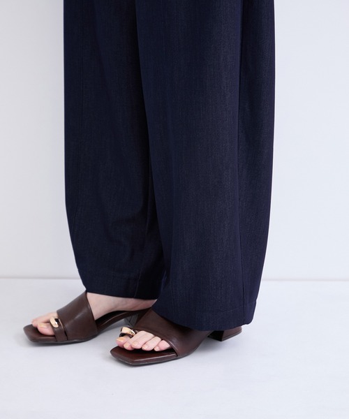 le cercle ADAM ET ROPE'(ルセルクルアダムエロペ)の「デニムライクカーブパンツ(その他パンツ・レディース・ホワイト/ブルー系その他4・FREE)」の5枚目の写真