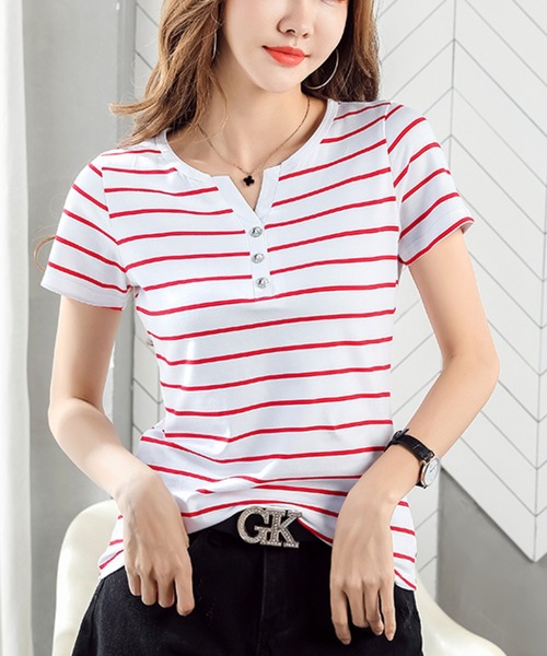 2ly2(トゥーリートゥー)の「ボーダーTシャツ レディース 半袖 ヘンリーネック 細見え カットソー(Tシャツ/カットソー・レディース・ホワイト/グレー/レッド/ブラウン/ネイビー・FREE)」の1枚目の写真