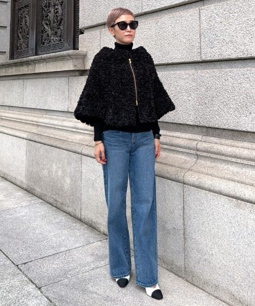 JENNE(ジェンヌ)の「2WAYマルチフラワーポンチョ・スカート(その他アウター・レディース・ブラック・SMALL/MEDIUM/LARGE)」の2枚目の写真