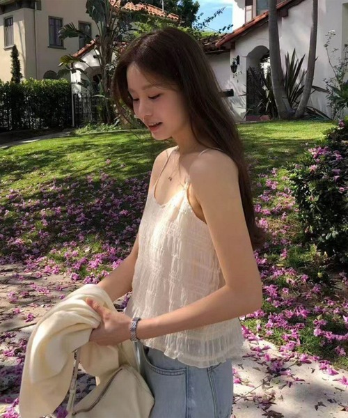 leune（ルネ）の「シャーリングキャミビスチェ（キャミソール・レディース・ブラック/アイボリー・FREE）」の4枚目の写真