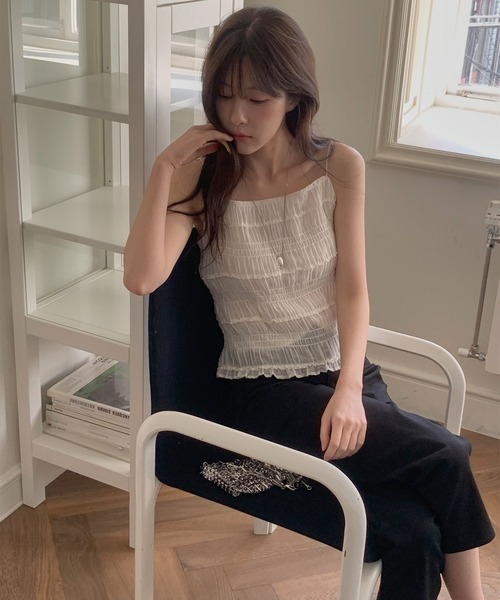 leune（ルネ）の「シャーリングキャミビスチェ（キャミソール・レディース・ブラック/アイボリー・FREE）」の7枚目の写真