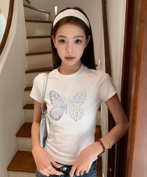 AVYL(アヴィル)の「バタフライグラフィックプリントコンパクトチビTシャツ(Tシャツ/カットソー・レディース・ホワイト・M)」の3枚目の写真