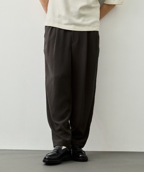 CITY TOKYO(シティトウキョウ)の「【CITY TOKYO】Multi-flex ワイドテーパードパンツ(その他パンツ・メンズ・ダークブラウン/ブラック・1/2)」の1枚目の写真