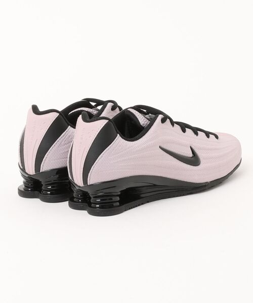 emmi（エミ）の「【NIKE】W SHOX Z（スニーカー・レディース・ライトピンク・25.5/25/24/23.5/24.5/23）」の2枚目の写真
