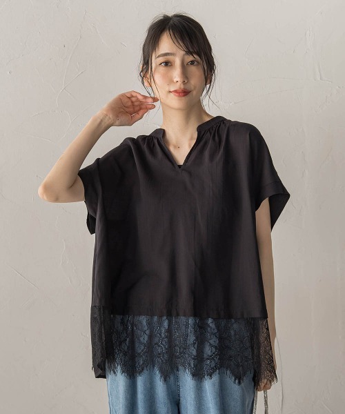 Droite lautreamont(ドロワットロートレアモン)の「【WEB限定】キーネックレース切替ブラウス(シャツ/ブラウス・レディース・ボルドー/ベージュ/ブラック・M)」の2枚目の写真