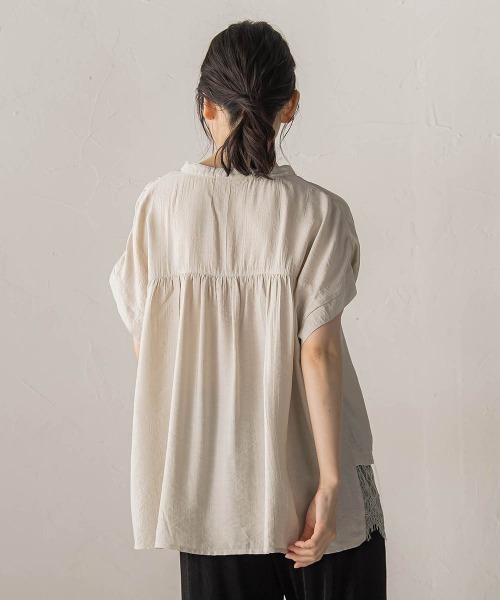 Droite lautreamont(ドロワットロートレアモン)の「【WEB限定】キーネックレース切替ブラウス(シャツ/ブラウス・レディース・ボルドー/ベージュ/ブラック・M)」の16枚目の写真