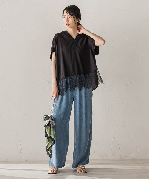 Droite lautreamont(ドロワットロートレアモン)の「【WEB限定】キーネックレース切替ブラウス(シャツ/ブラウス・レディース・ボルドー/ベージュ/ブラック・M)」の10枚目の写真