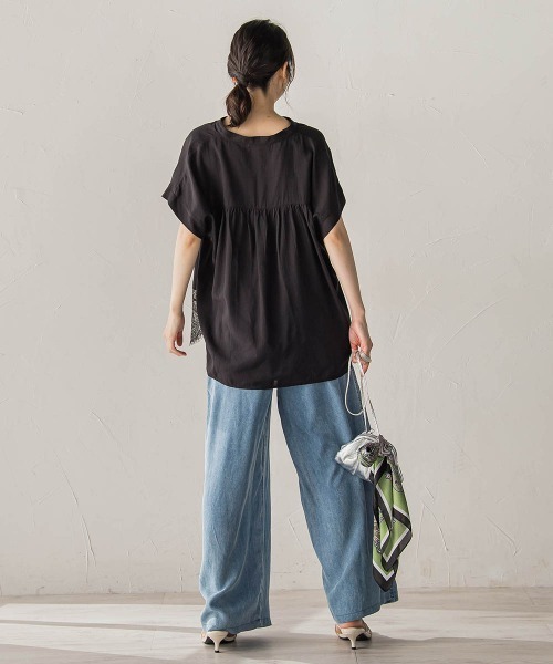 Droite lautreamont(ドロワットロートレアモン)の「【WEB限定】キーネックレース切替ブラウス(シャツ/ブラウス・レディース・ボルドー/ベージュ/ブラック・M)」の12枚目の写真