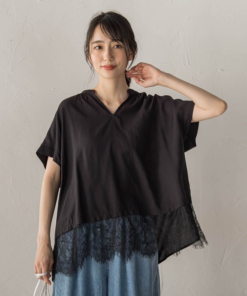 Droite lautreamont(ドロワットロートレアモン)の「【WEB限定】キーネックレース切替ブラウス(シャツ/ブラウス・レディース・ボルドー/ベージュ/ブラック・M)」の4枚目の写真