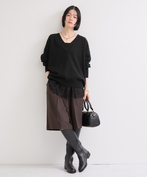 le cercle ADAM ET ROPE'(ルセルクルアダムエロペ)の「【WEB限定】深Vニットプルオーバー/ふんわり・モチモチ(ニット/セーター・レディース・ブラック/グレー/オフホワイト・FREE)」の9枚目の写真