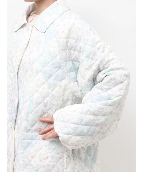 merry jenny（メリージェニー）の「Garden Quilt Coat（ステンカラーコート・レディース・オフホワイト/アイボリー・FREE）」の18枚目の写真