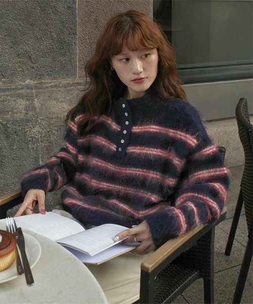 miette(ミエット)の「プチハイヘンリーネックシャギーニットプルオーバー(ニット/セーター・レディース・カーキ/ブラウン/ネイビー・FREE)」の1枚目の写真