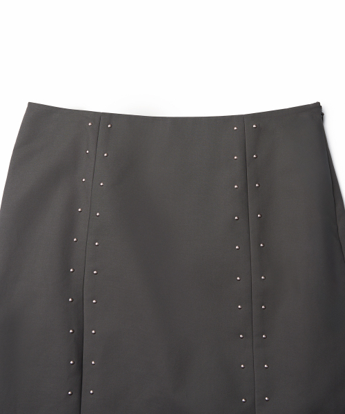 TTUDEMENT(トュードメント)の「STUD LONG SKIRT_CHARCOAL(スカート・レディース・その他・SMALL/MEDIUM)」の4枚目の写真