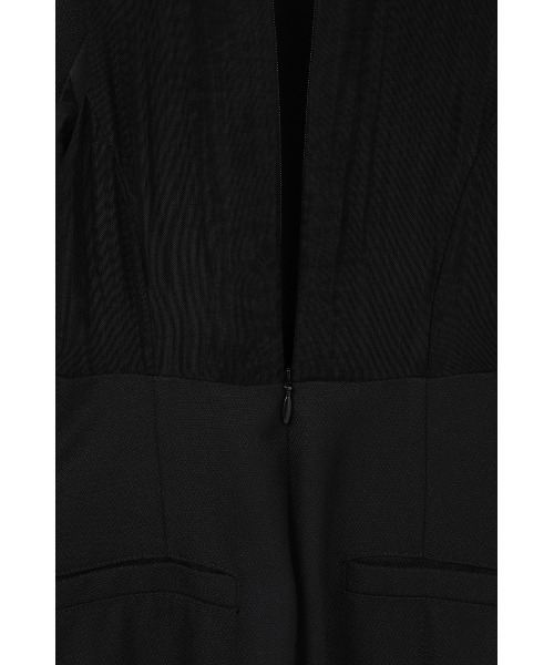 CLANE(クラネ)の「HERRINGBONE BACK SHEER ONEPIECE(ワンピース・レディース・ブラック・1/0)」の5枚目の写真