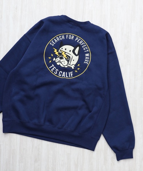 The Endless Summer(エンドレスサマー)の「TES BIKER BUHI EMB BIG SWEAT / クルーネックスウェット(スウェット・メンズ・ネイビー/グレー/ブラック・SMALL/MEDIUM/LARGE/X-LARGE)」の3枚目の写真
