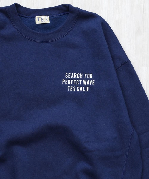 The Endless Summer(エンドレスサマー)の「TES BIKER BUHI EMB BIG SWEAT / クルーネックスウェット(スウェット・メンズ・ネイビー/グレー/ブラック・SMALL/MEDIUM/LARGE/X-LARGE)」の17枚目の写真