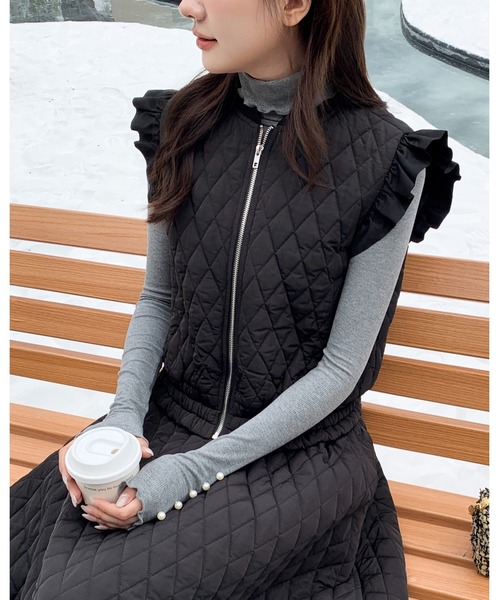 BIRTHDAY BASH(バースデイバッシュ)の「JEANNE QUILTING FRILL VEST(ジャンヌキルティングフリルベスト)(ベスト・レディース・ブラック・FREE)」の21枚目の写真