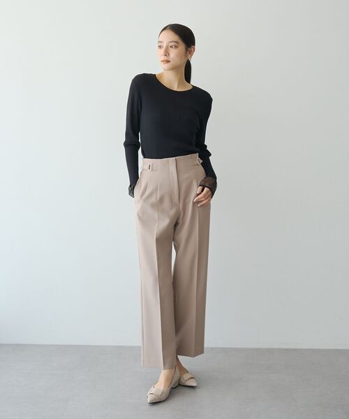 YECCA VECCA(イェッカヴェッカ)の「サイドベルテッドハイウエストパンツ(その他パンツ・レディース・ピンクベージュ/ブラック/アイボリー・M-L/M/S)」の5枚目の写真